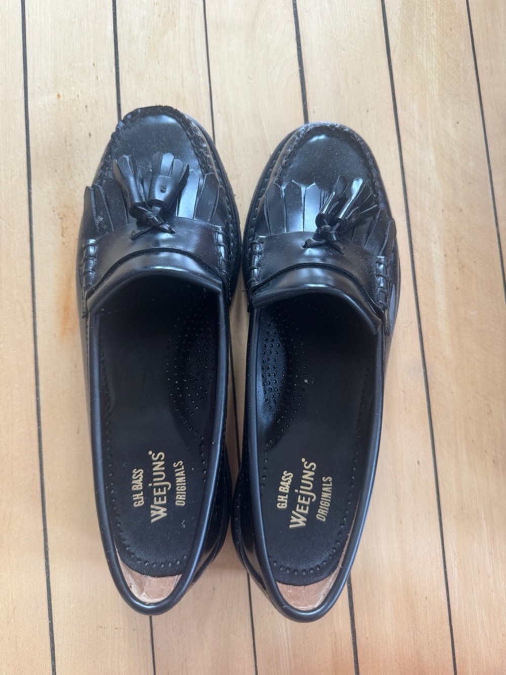 G.H. Bass & Co. Black Leather Tassel Kiltie Loafers - Women